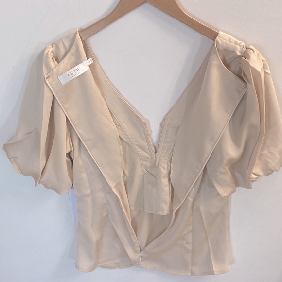 (AA4) AS­TR the La­bel Deep-V Bal­loon Sleeve Top, Size XL, NWT - Picture 12 of 14